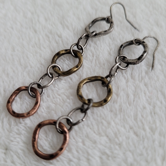 Tri-Color 3-Ring 2.5" Dangle Earrings | silvertone, goldtone & coppertone EUC - Picture 6 of 10